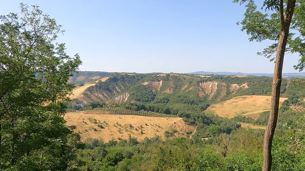 I caratteristici Calanchi nel Comprensorio della Teverina