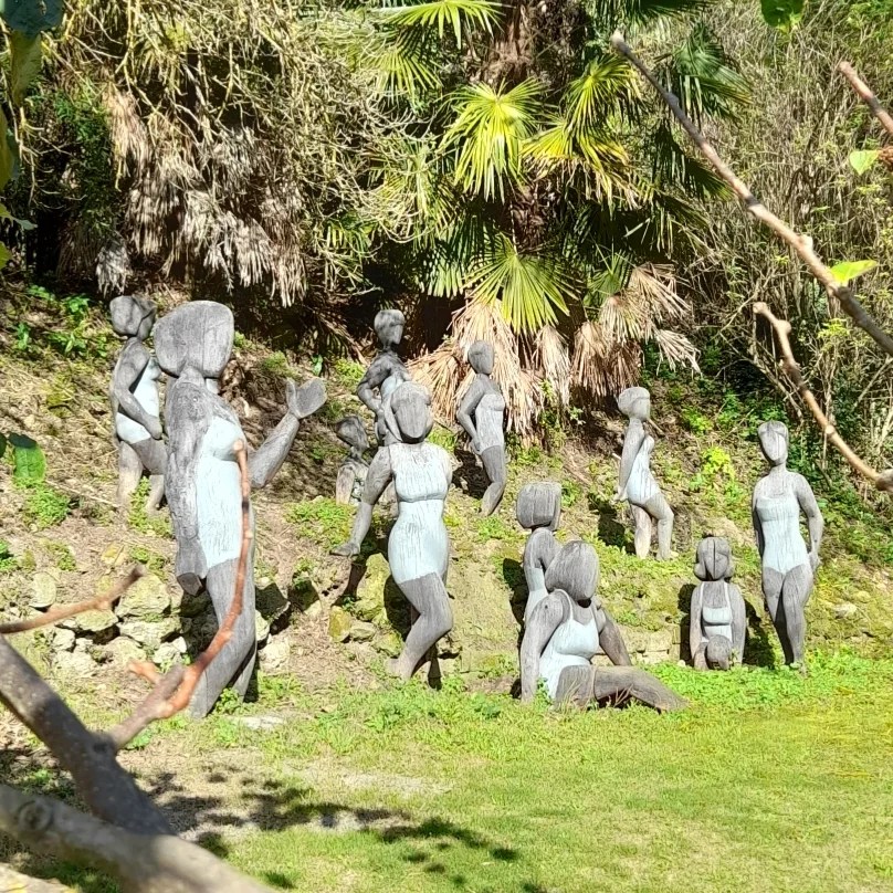 Sculture nel Giardino della Serpara - Foto FB La Serpara