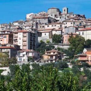 Panoramica sul borgo di Bassiano in provincia di Latina
