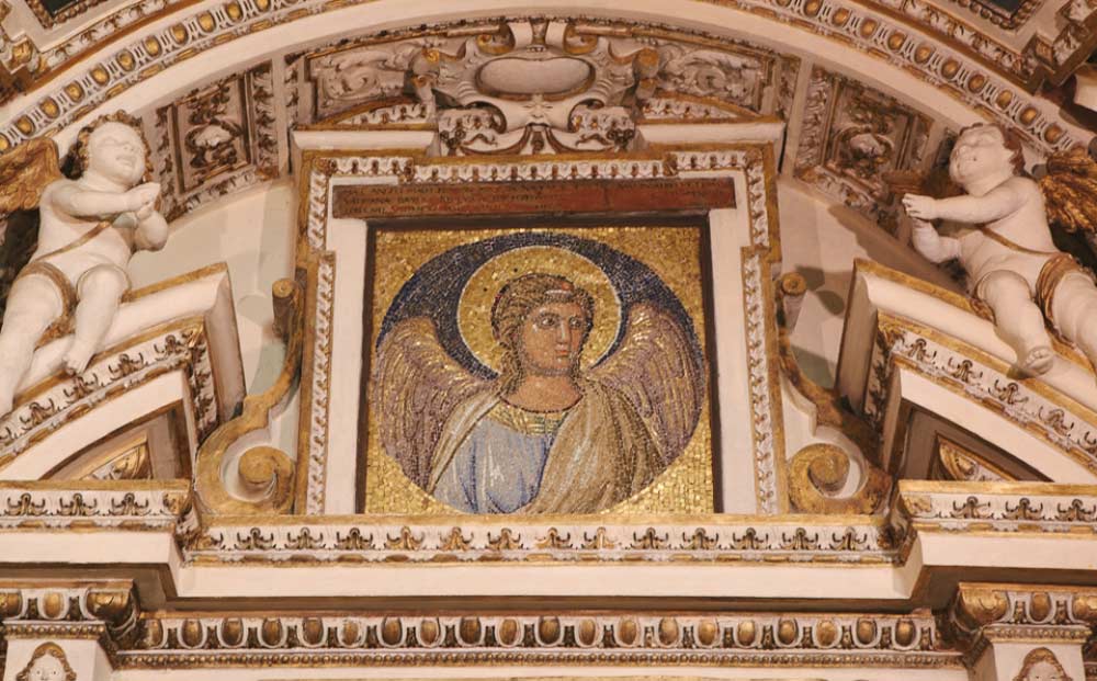 Angelo di Giotto nell'abbazia di San Pietro Ispano