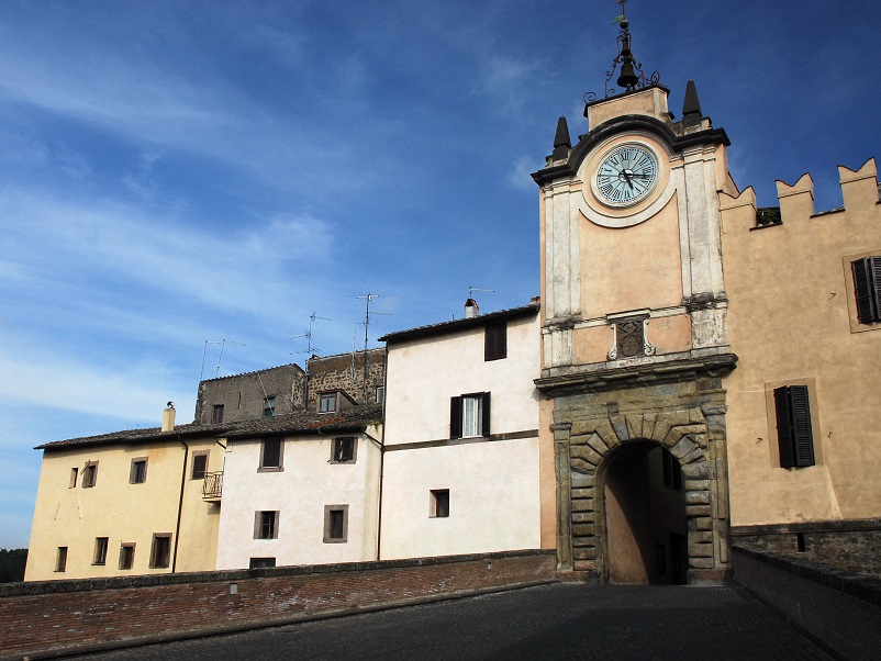 Capranica VT Rocca Anguillara e Torrione dell'Orologio