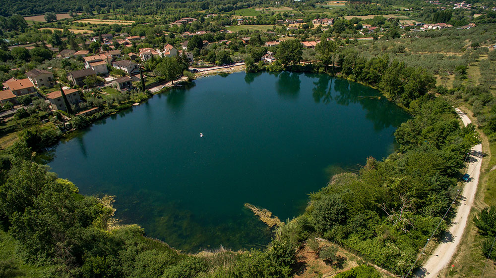 Castel Sant’Angelo (RI): Lago di Paterno