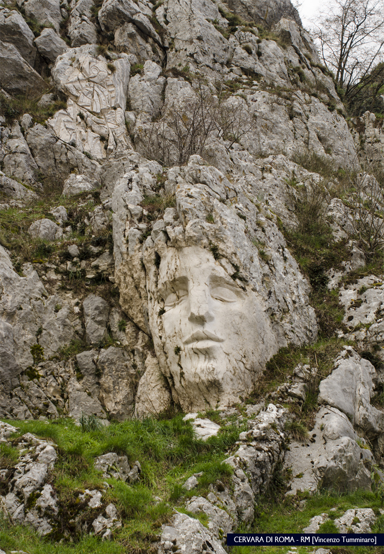 CERVARA DI ROMA - RM statue di pietra