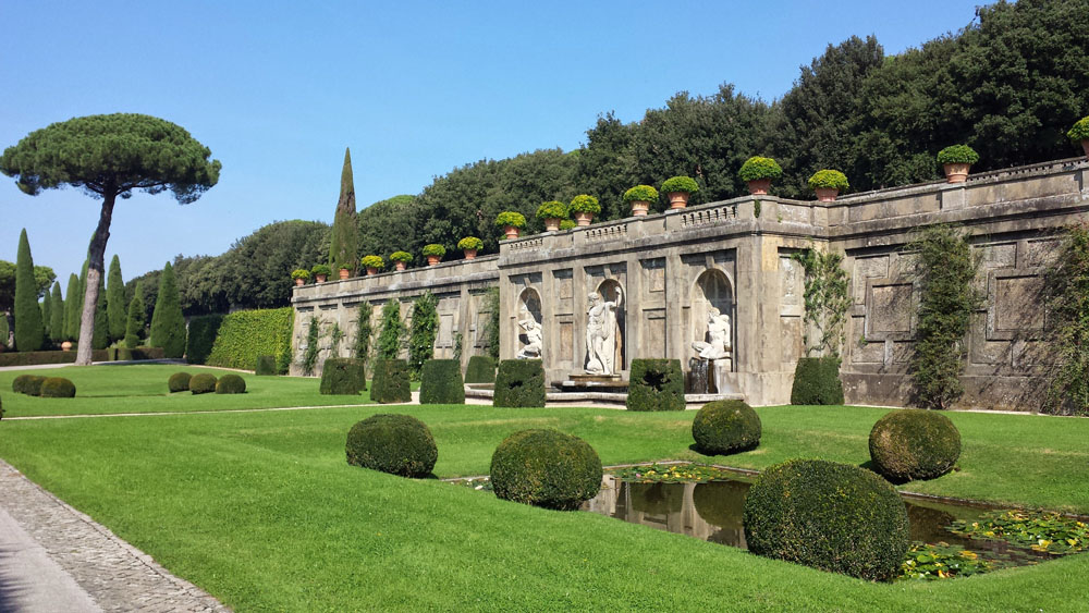 Il Giardino del Palazzo Pontificio di Castel Gandolfo