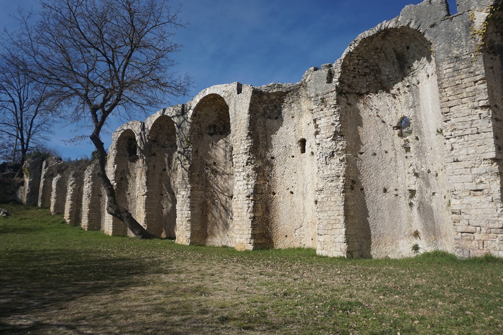 I resti della Villa di Quinto Assio nei pressi di Colli sul Velino