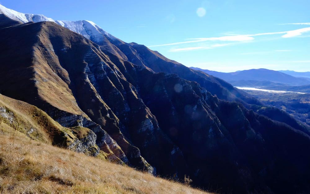 Gorzano con Lago di Campotosto
