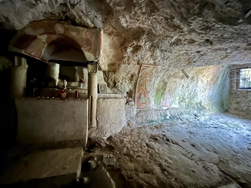 Grotta di San Michele - Foto comune.montesangiovanniinsabina.ri.it