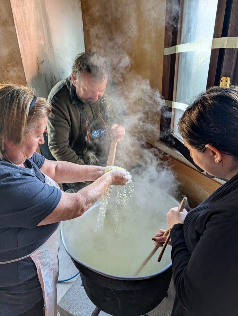 La preparazione della tradizionale Polenta a San Biagio Saracinisco