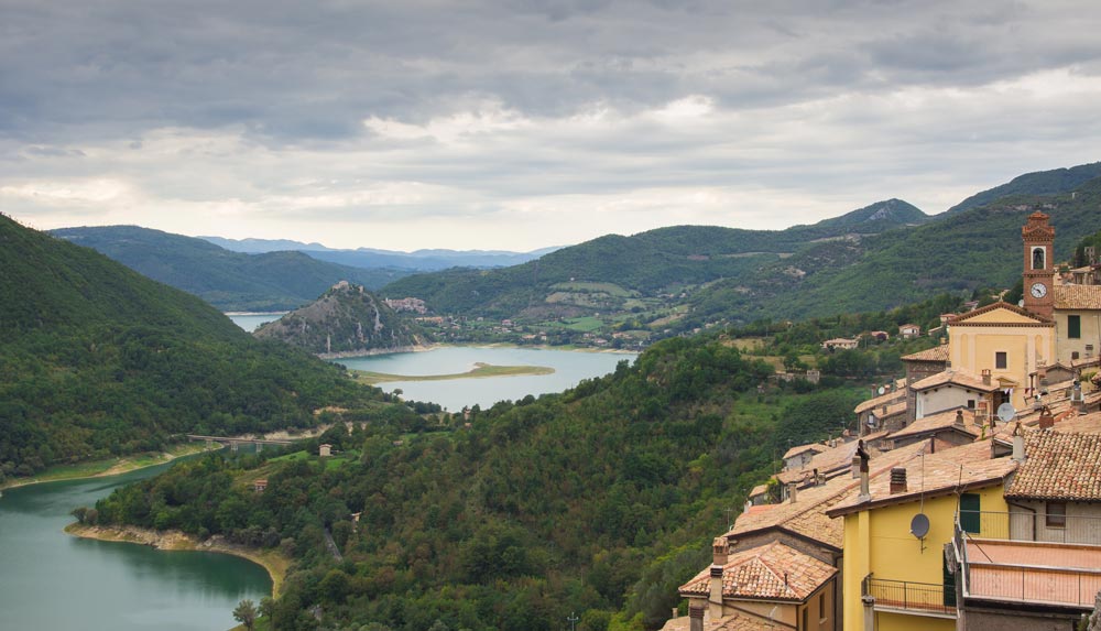 Lago del Turano