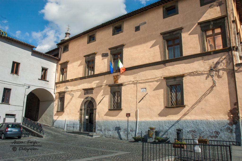 Palazzo Farnese di Latera - Ph @retedimorestorichelazio.it