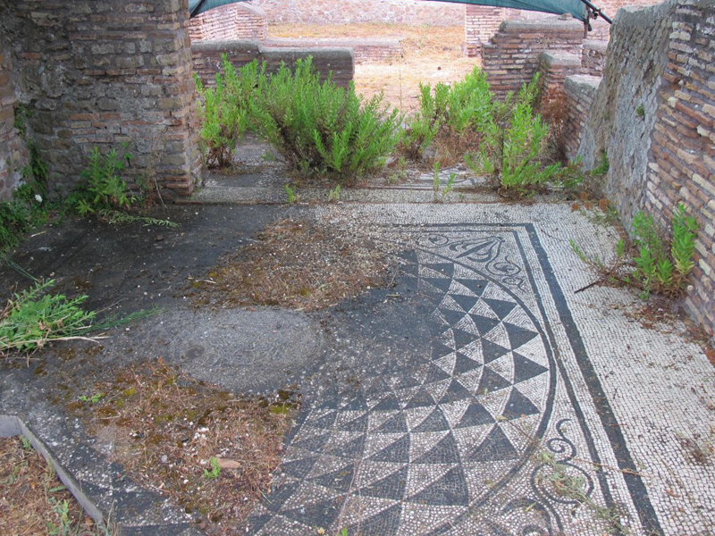 la pavimentazione nel sito Interamna Lirenas