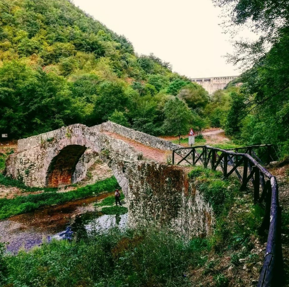 Il Ponte romanico a Posticciola - frazione di Rocca Sinibalda