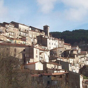 panoramica da lontano di Pozzaglia Sabina