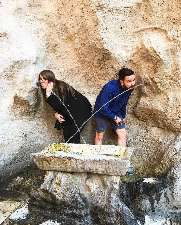 Fontana degli Innamorati a Fontana di Trevi - foto da Instagram @fmlupi_90