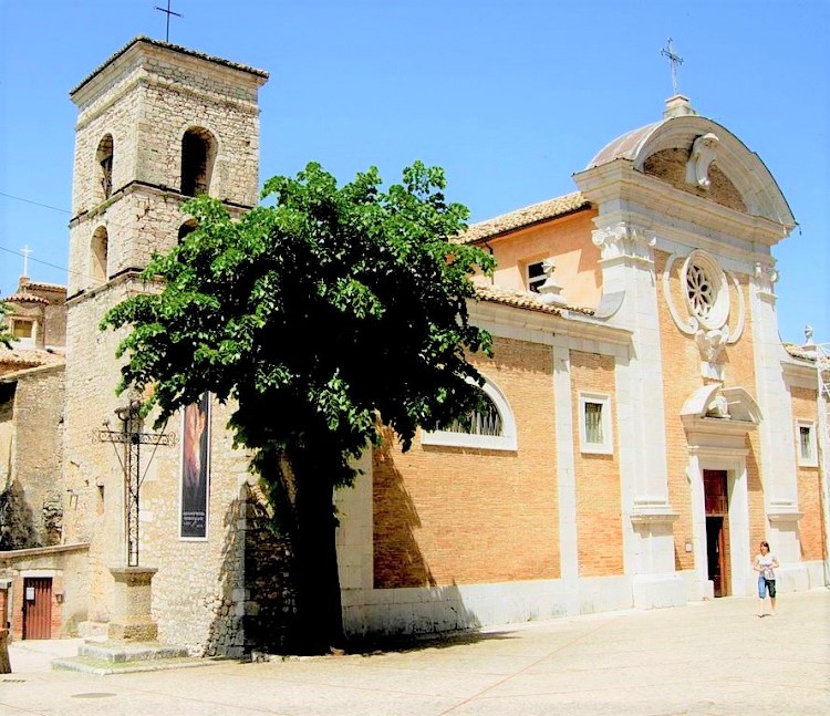 Veroli FR Piazza Santa Salome