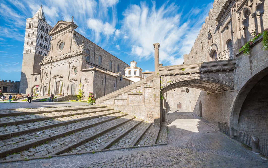 Visita guidata e degustazione alla necropoli rupestre di Castel D’Asso