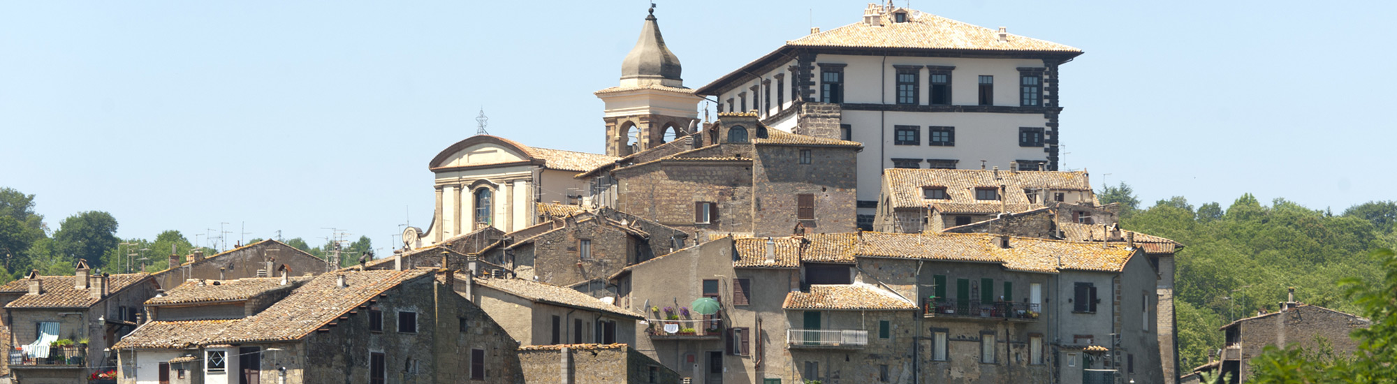 Scorcio di Gradoli - Foto di Claudio Colombo da Adobe Stock