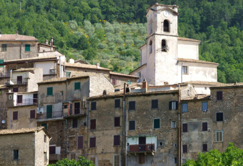 Scorcio panoramico di Guarcino - Foto di Claudio Colombo da Adobe Stock