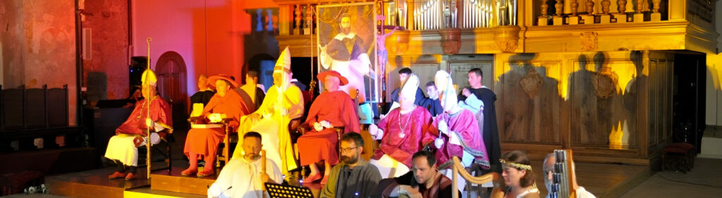 Figuranti durante un momento della rievocazione storica canonizzazione san domenico di guzman