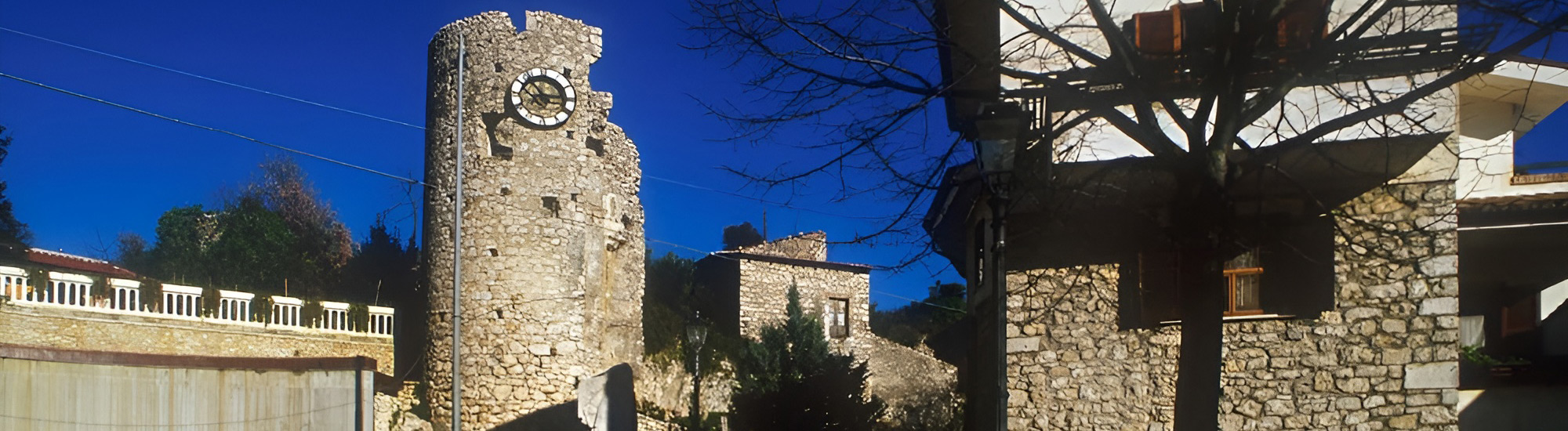 Ingresso al borgo di Spigno Saturnia