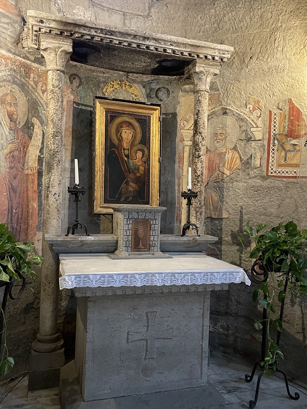 VITERBO copia della Madonna della Carbonara nel duomo di Viterbo