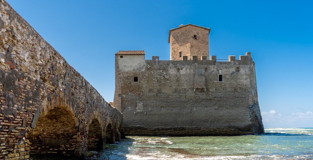 Riapre al pubblico la spiaggia di Torre Astura