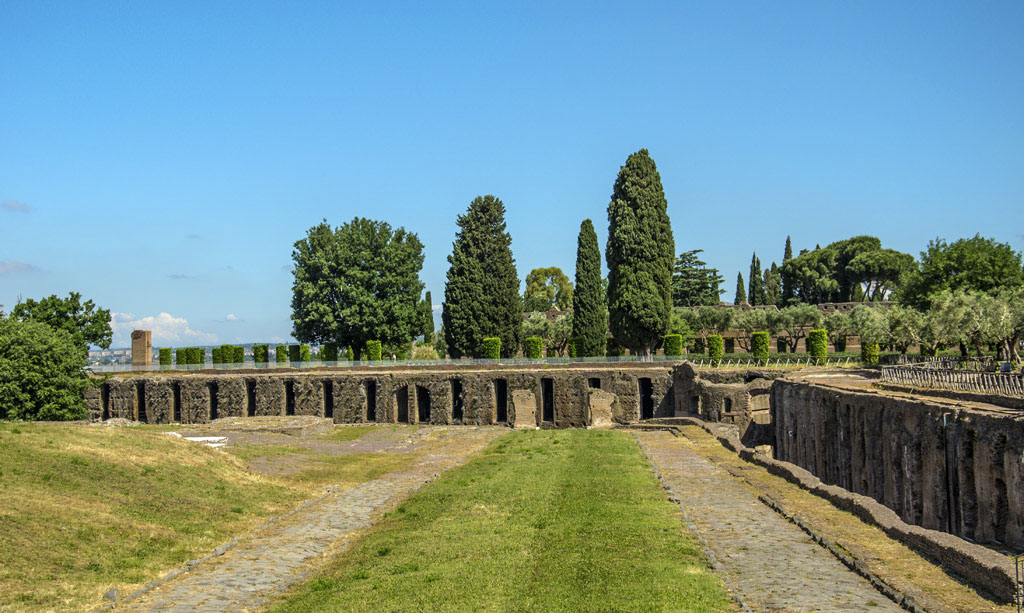 Villa Adriana a Tivoli, Antinoeion con le Cento Camerelle - www.visittivoli.eu