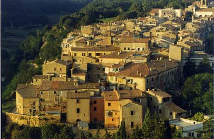 Panoramica di Canino - Foto di Pippo-b da Wikipedia