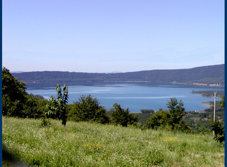 veduta lago di Vico