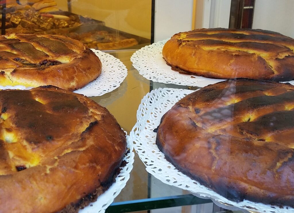 crostata con ricotta e visciole - Facebook @tourismrome