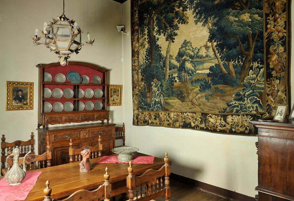 Sala da pranzo di Canonica nella casa museo, foto da Facebook@MuseoPietroCanonica