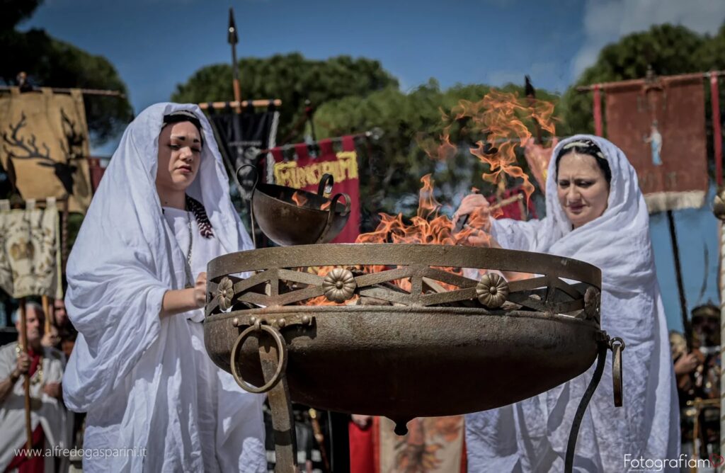 Rinnovo del Fuoco Sacro in Piazza Campo Marzio - natalidiroma.it