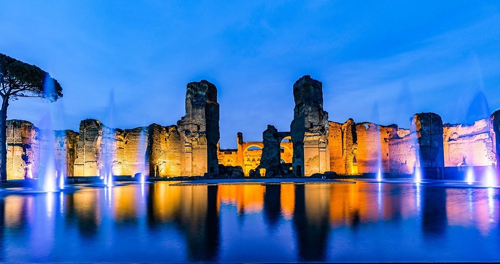 Terme di Caracalla in notturna