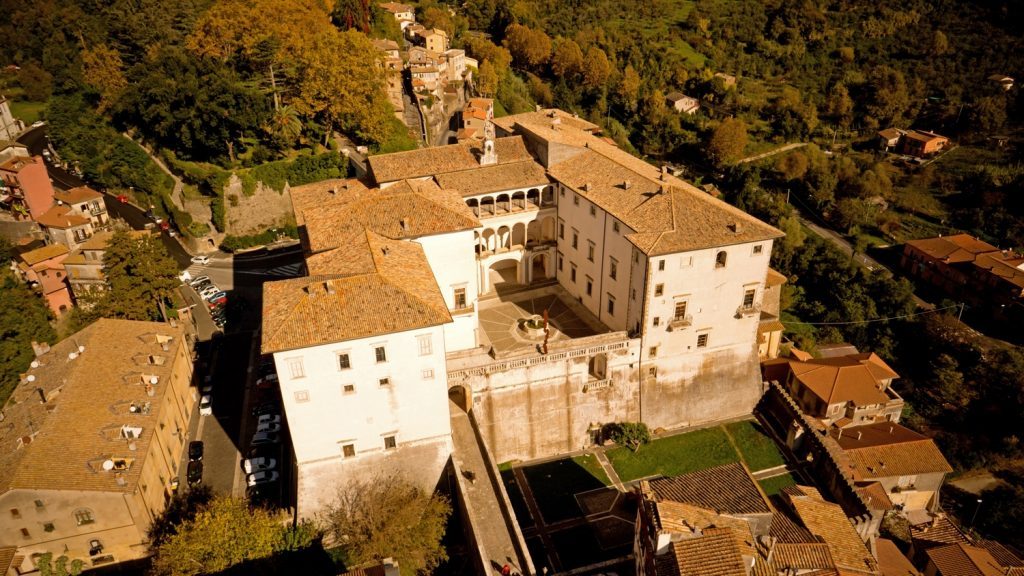 Castello Colonna - retedimorestorichelazio.it