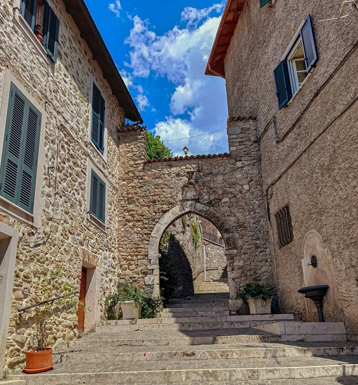 Porta della Valle ad Affile - Foto IG visita.affile