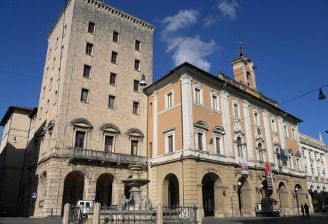 Palazzo comunale di Rieti, foto da wikipedia