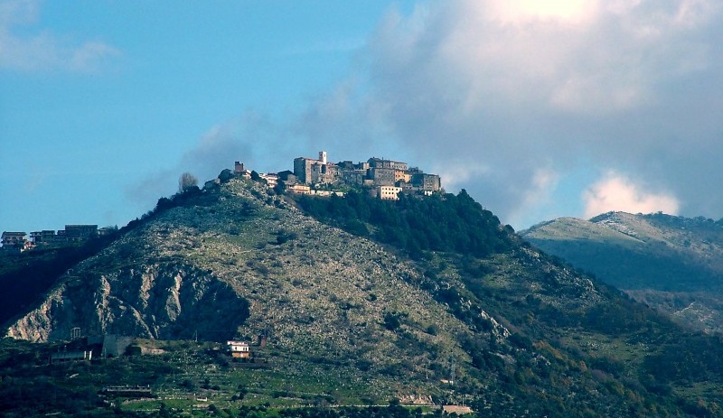 Immagine panoramica del bogo di Rocca Massima