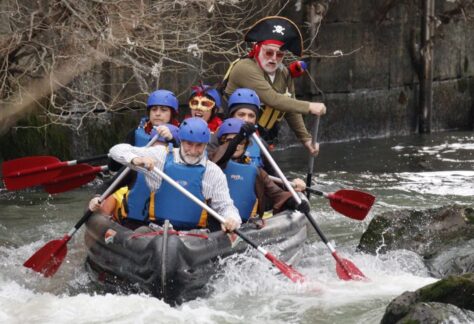 Discesa Internazionale del Tevere al Carnevale Tiberino - Facebook @discesadeltevere