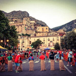 Palio delle Contrade - Facebook @paliodicastrocielo