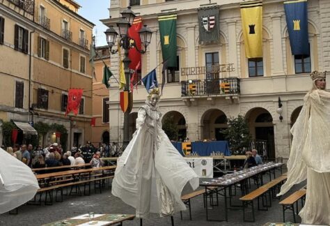 Ludi Borgiani - Facebook @Ludi Borgiani