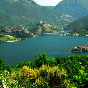 Lago del Turano da Castel di Tora