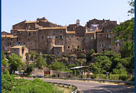 Scorcio del borgo antico di Vetralla in provincia di Viterbo