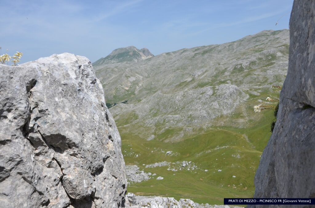 Prati di Mezzo, Monte Forcellone e Monte Meta