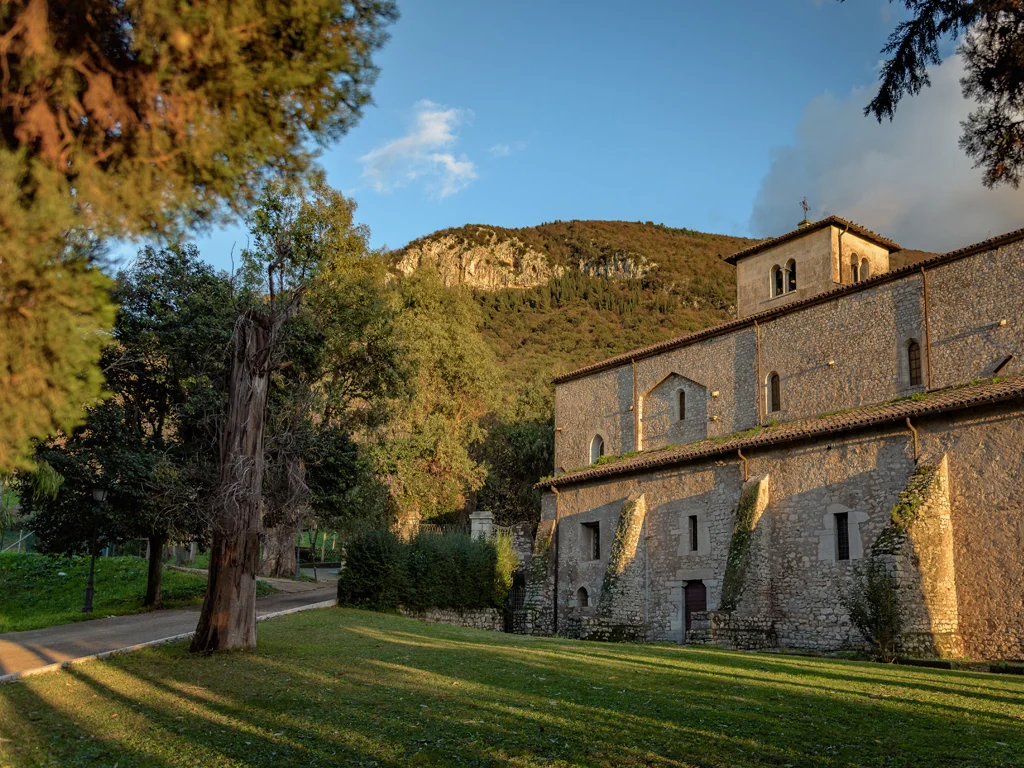 Abbazia di Valvisciolo, retro