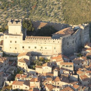 Castello Caetani, vista dall'alto - retedimorestorichelazio.it