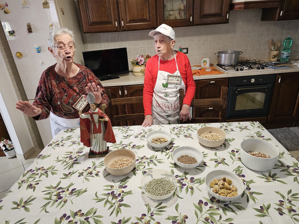 le signore del Comitato Festa delle Virtù