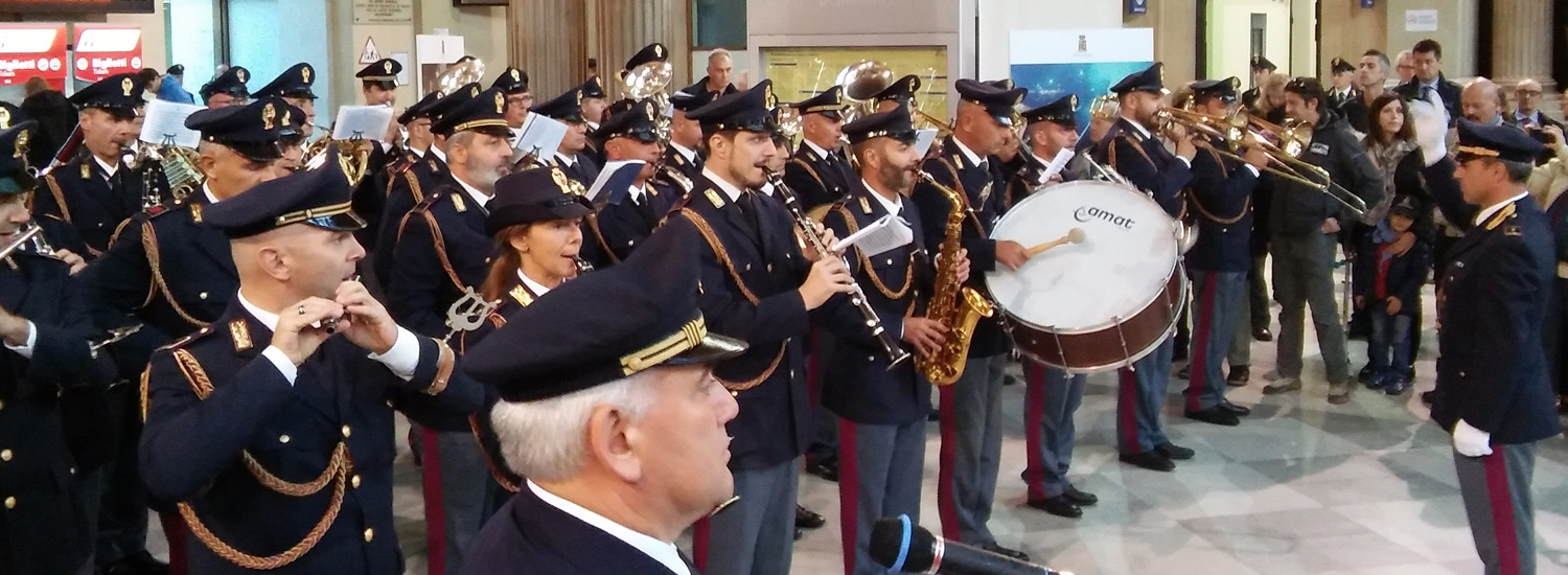 Esibizione della fanfara della Polizia di Stato
