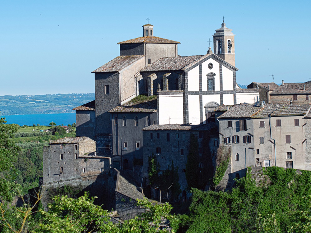 Grotte di Castro e il suo paesaggio