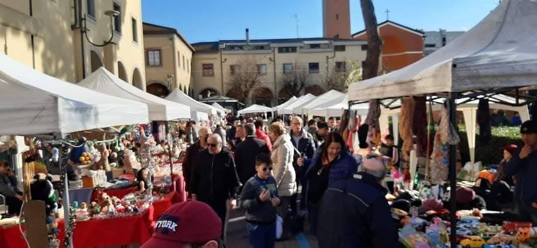 Mercatino della Terza domenica ad Aprilia