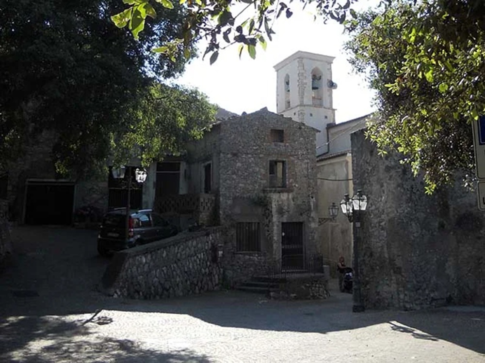 borgo di Castelnuovo Parano - comune.castelnuovoparano.fr.it